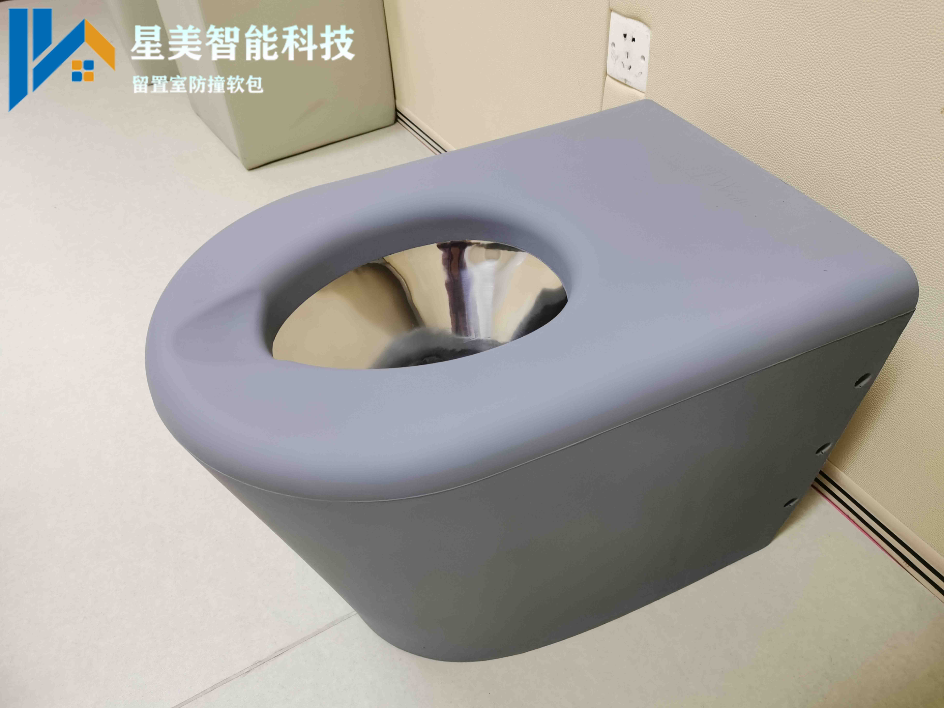 硅膠安全防撞馬桶標配設置